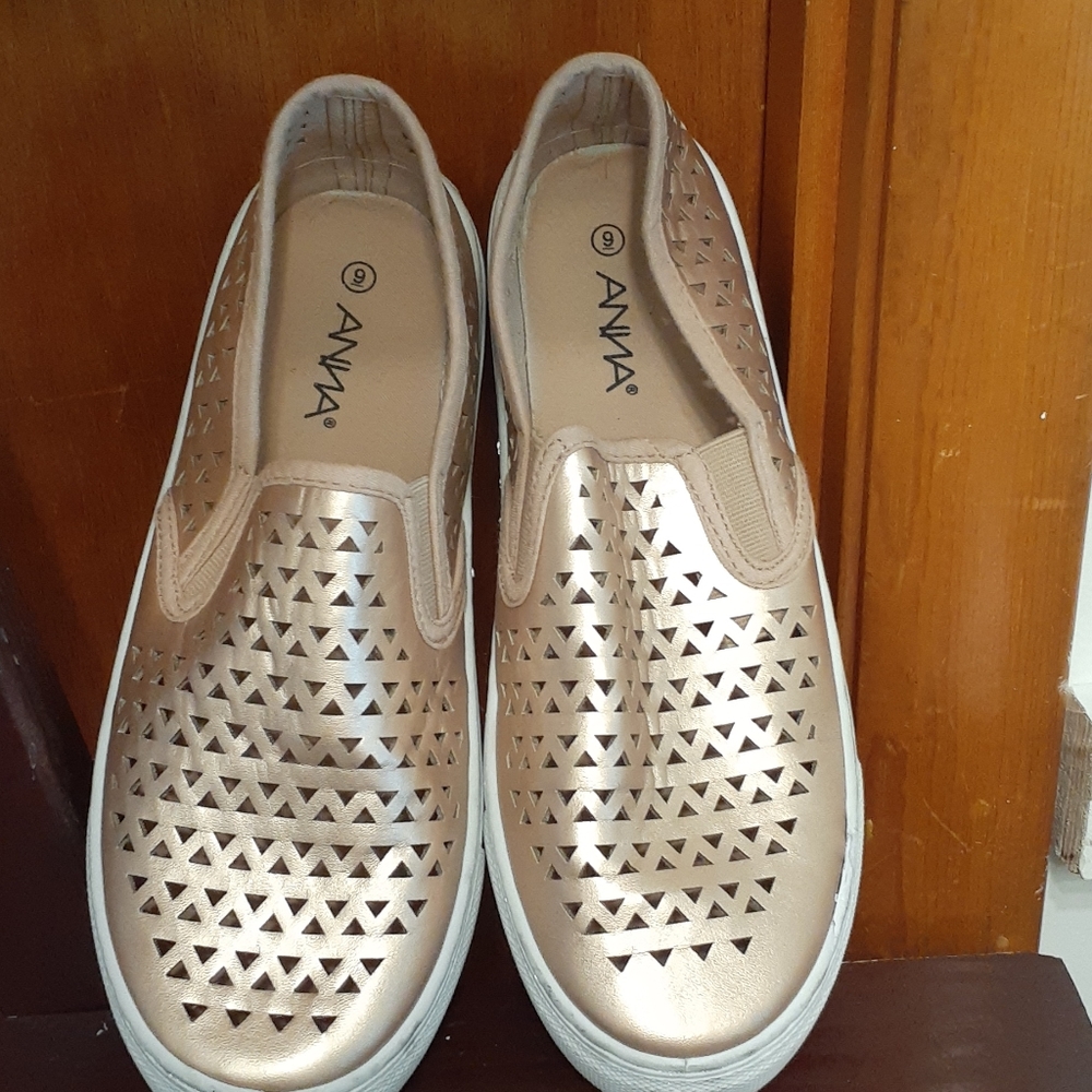 Women shoes